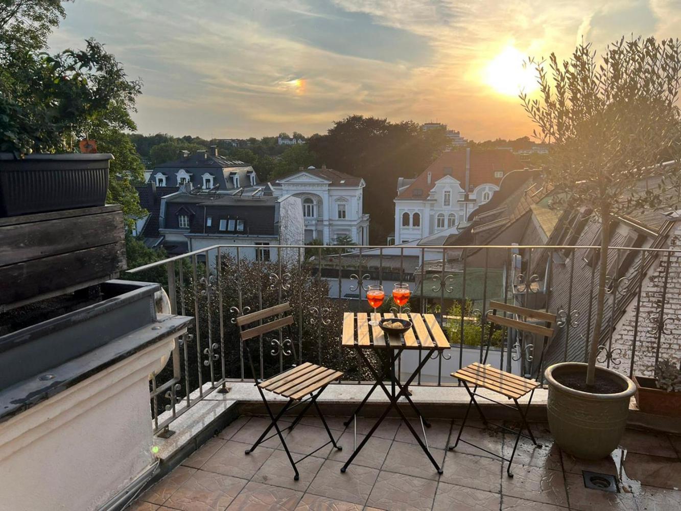 Renoviertes Design Apartment Mit Toller Terasse ミュルハイム・アン・デア・ルール エクステリア 写真